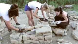 Digging Deep Vodič za izdelavo suhozidu  Tutorial for Building a Drystone Wall [upl. by Euqinoj720]