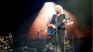 Barry Gibb  Stephen Gibb Ive Gotta Get A Message To You Brisbane 16022013 [upl. by Lupee774]