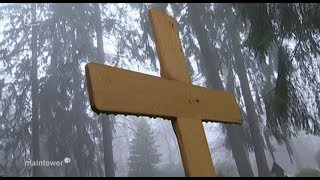 Gruselige Entdeckung auf Friedhof in Schlangenbad [upl. by Anesor]