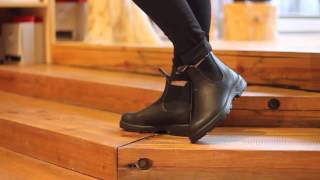 Blundstone  558 Round Toe in Black [upl. by Edwin]