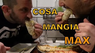 Cosa mangia MAX [upl. by Lessard]