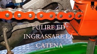 Pulire ed Ingrassare la catena della moto Metodo pratico [upl. by Annayek559]