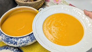 Kürbissuppe mit Kokosmilch und Ingwer 😋 die beste Kürbissuppe die wir je gegessen haben Rezept [upl. by Ward292]