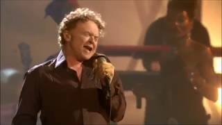 Simply Red  Holding back the years amp Its only love Havana 2005 [upl. by Shina361]