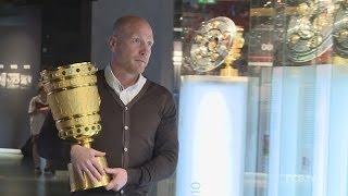 Matthias Sammer bringt DFBPokal in die Erlebniswelt [upl. by Alaaj]