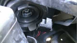 How to replace headlight bulbs on a Honda Civic 2001  2003 HD [upl. by Alyson]