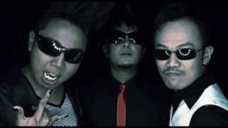 Sini Ada Hantu Music Video  10 February 2011 [upl. by Balliol]