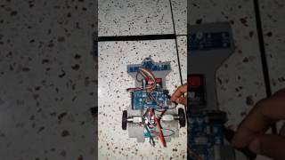 PID controlled Line Follower Robot [upl. by Lipfert]