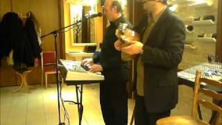 GEORGIOS  SIRTAKI  GRIECHISCHE LIVE MUSIK  BOUZOUKI  FragkosirianiEna omorfo amaksi 2011 [upl. by Capon]