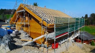 Bau eines traditionellen kanadischen Dovetail Blockhauses in der Schweiz [upl. by Falzetta]