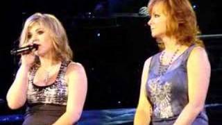 Reba and Kelly singing Greatest Man Dayton [upl. by Aniad247]