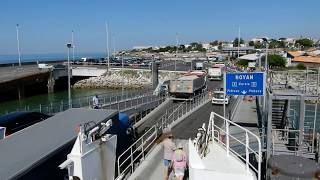 La traversée de la Gironde bacferry Royan  Le Verdon [upl. by Brass145]