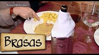 Una clienta del Brasas quotEste cachopo está ya comidoquot [upl. by Hi]