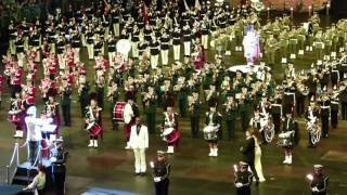 Auld Lang Syne pipes amp drums  Musikparade Lanxess Arena Köln [upl. by Thevenot]