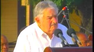 José Mujica La Revolución cubana es la de la dignidad [upl. by Anma]