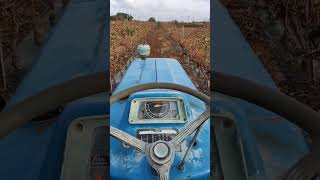 tractor ford 2000 vigneron [upl. by Nevin]