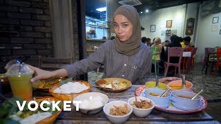 VOCKET MAKAN Baan Kanom Jeen di Empire Damansara [upl. by Hooge675]