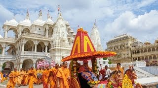 Rath Yatra  Guruhari Darshan 10 July 2013 Sarangpur India [upl. by Aubrie823]