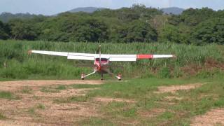 Short take off Cessna 182 Costa Rica [upl. by Adlitam]