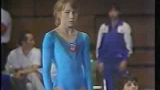 Svetlana Boginskaya FX 1985 International Junior [upl. by Montagu]