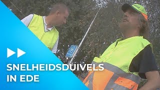 VERKEERSHUFTERS in Ede  Burgemeester Undercover [upl. by Afesoj]