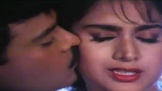 Ek Pappi Dede Mujhe  Video Song  Aaj Ka Goonda Raaj  Chiranjeevi amp Minakshi Sheshadri [upl. by Ardeth]