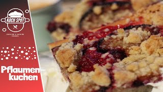 Zwetschgenkuchen Hefeteig Rezept  Leckerer Pflaumenkuchen mit Streusel [upl. by Yltnerb]