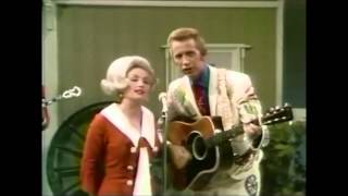 Porter Wagoner amp Dolly Parton  Holding On To Nothin 1968 [upl. by Ennaxxor592]