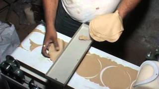 AUTOMATIC ROTI AND CHAPATI MAKER MACHINE [upl. by Enar]