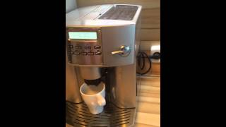 Delonghi Magnifica Rapid Cappuccino [upl. by Henryetta]