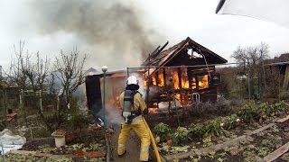 Pompiers Genève  Feu de chalet à Bernex [upl. by Hinze]