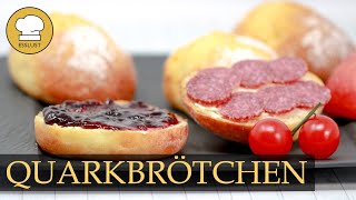 10MINUTENQUARKBRÖTCHEN selber backen  Ruck Zuck Brötchen [upl. by Ayekal]