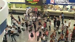 오페라 플래시몹부산역 Flashmob OperaPusan Station [upl. by Hasan884]