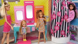 Barbie Chelsea Stacie New School Morning Routine  Packing lunchbox amp Riding School Bus [upl. by Aidnis]