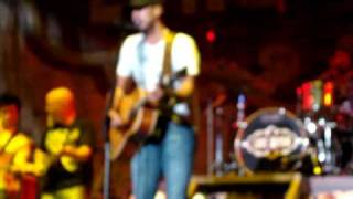 LUKE BRYAN LIVE quotRAIN IS A GOOD THINGquot [upl. by Aerol]