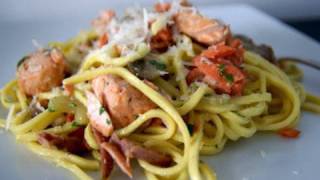 Recept  Pasta met verse zalm [upl. by Gray765]