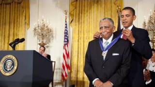 President Obama Honors Presidential Medal of Freedom Recipients [upl. by Dlanod]