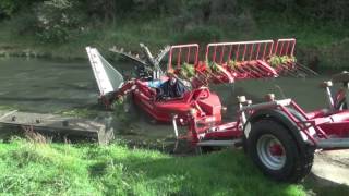 Waterbeheer  Onderhoud van sloten taluds en tochten  Maaiboot Griekspoor [upl. by Haorbed]