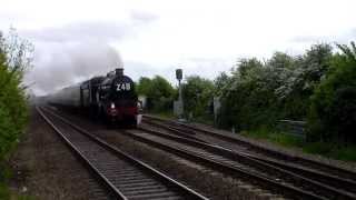 5029 quotNunney Castlequot passes Highbridge with The Anniversary Limited on 9th May 2014 [upl. by Winona782]