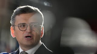 Der ukrainische Außenminister Dmytro Kuleba reicht Rücktritt ein [upl. by Ahsiuqet]