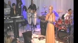 Hengameh Singing At Shahram Solatis Wedding [upl. by Renwick]