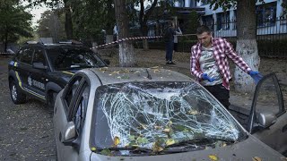 Bombardements meurtriers sur lUkraine  Kiev met en garde contre quotdes mois difficiles à venirquot [upl. by Paloma]