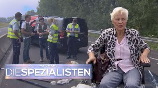 Mit Rollator auf der Autobahn Frau verursacht schweren Unfall  Die Spezialisten  SAT1 [upl. by Hayley214]