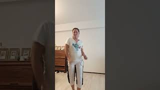 Crackly hips dance subscribers funny trend justforfun fypシ゚viral goodvibes [upl. by Wandis458]