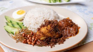 Ayam Goreng Berempah amp Nasi Lemak Kukus  Aura dia lain macam… [upl. by Asiat]