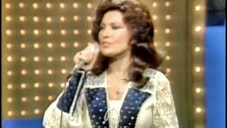 Loretta Lynn  Coal Miners Daughter [upl. by Minnaminnie836]