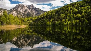 Der Schwansee bei Hohenschwangau im Allgäu [upl. by Leavy]