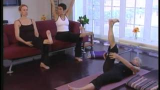 Livingroom Yoga  Golden Yoga  Fit und Vital ab 50 [upl. by Lewin]