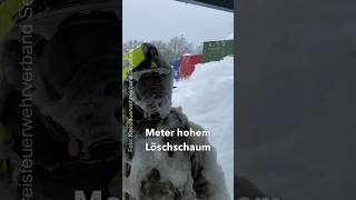 5 m hoher Schaum 🫧 überrascht Feuerwehr 🚒 in HenstedtUlzburg feuerwehr schaum [upl. by Adaurd196]