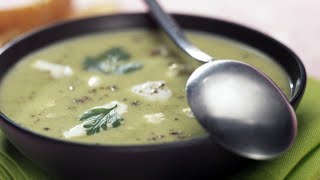 Recette  Soupe de courgettes au Thermomix [upl. by Seena797]